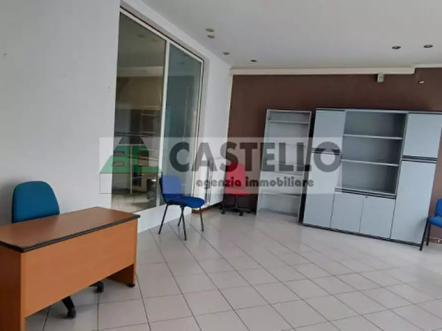 Immagine 2 di Negozio in vendita  in gramsci a Cadoneghe