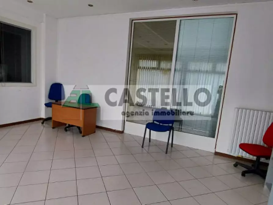 Immagine 11 di Negozio in vendita  in gramsci a Cadoneghe
