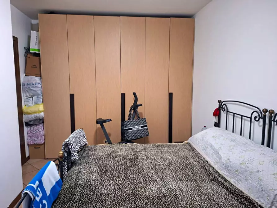 Immagine 8 di Appartamento in vendita  a Valeggio Sul Mincio