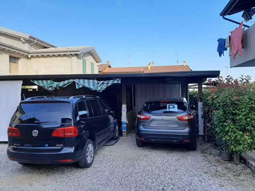 Immagine 10 di Appartamento in vendita  a Valeggio Sul Mincio