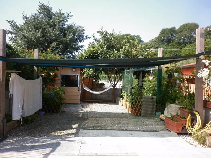 Immagine 22 di Villetta a schiera in vendita  a Valeggio Sul Mincio