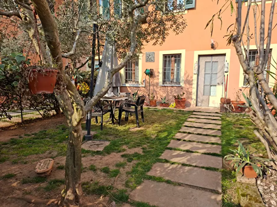 Immagine 5 di Rustico / casale in vendita  a Valeggio Sul Mincio