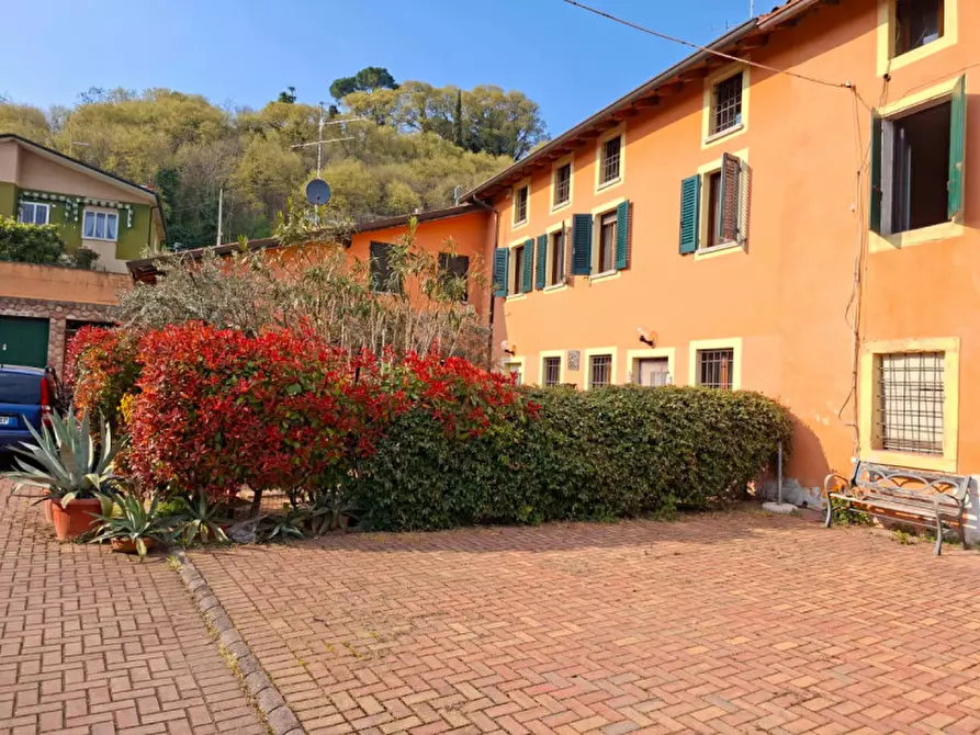 Immagine 10 di Rustico / casale in vendita  a Valeggio Sul Mincio