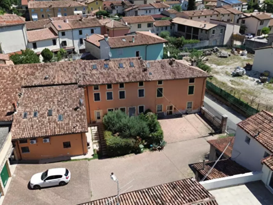 Immagine 13 di Rustico / casale in vendita  a Valeggio Sul Mincio