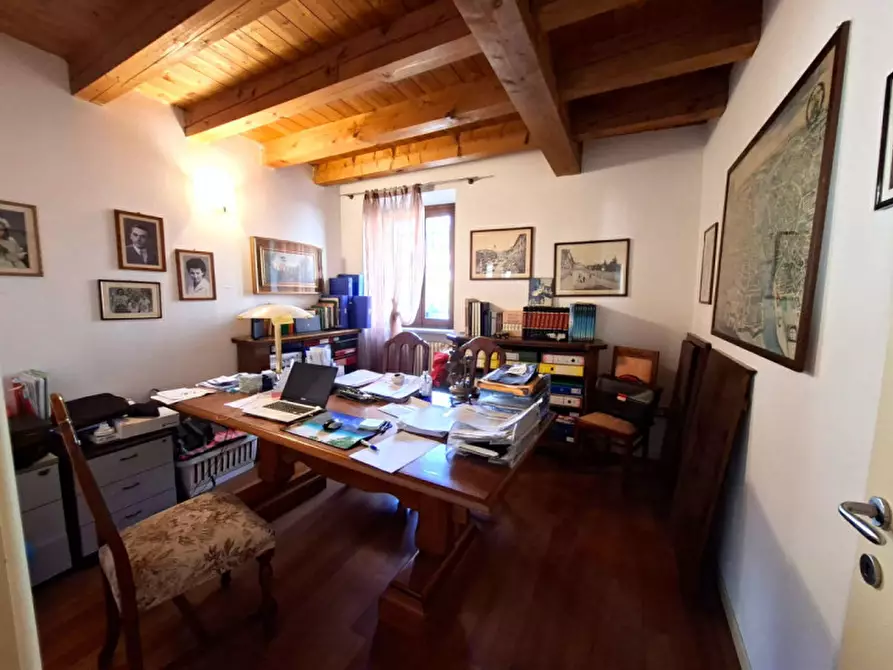 Immagine 22 di Rustico / casale in vendita  a Valeggio Sul Mincio