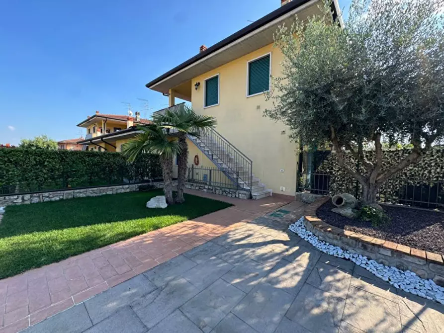 Immagine 1 di Appartamento in vendita  a Valeggio Sul Mincio