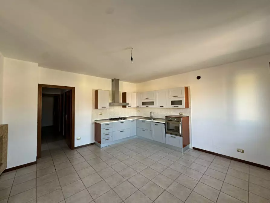 Immagine 2 di Appartamento in vendita  a Valeggio Sul Mincio