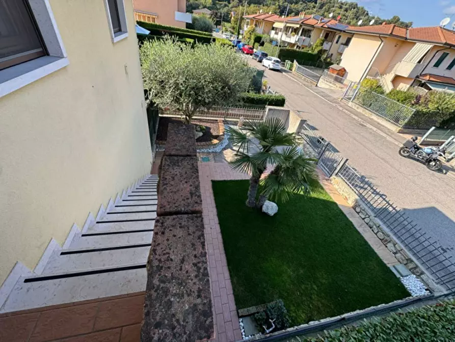 Immagine 3 di Appartamento in vendita  a Valeggio Sul Mincio