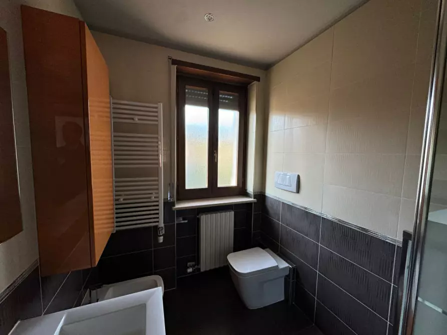 Immagine 13 di Appartamento in vendita  a Valeggio Sul Mincio