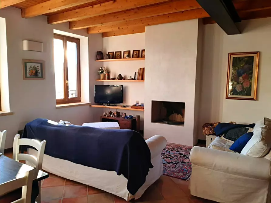 Immagine 4 di Appartamento in vendita  a Valeggio Sul Mincio