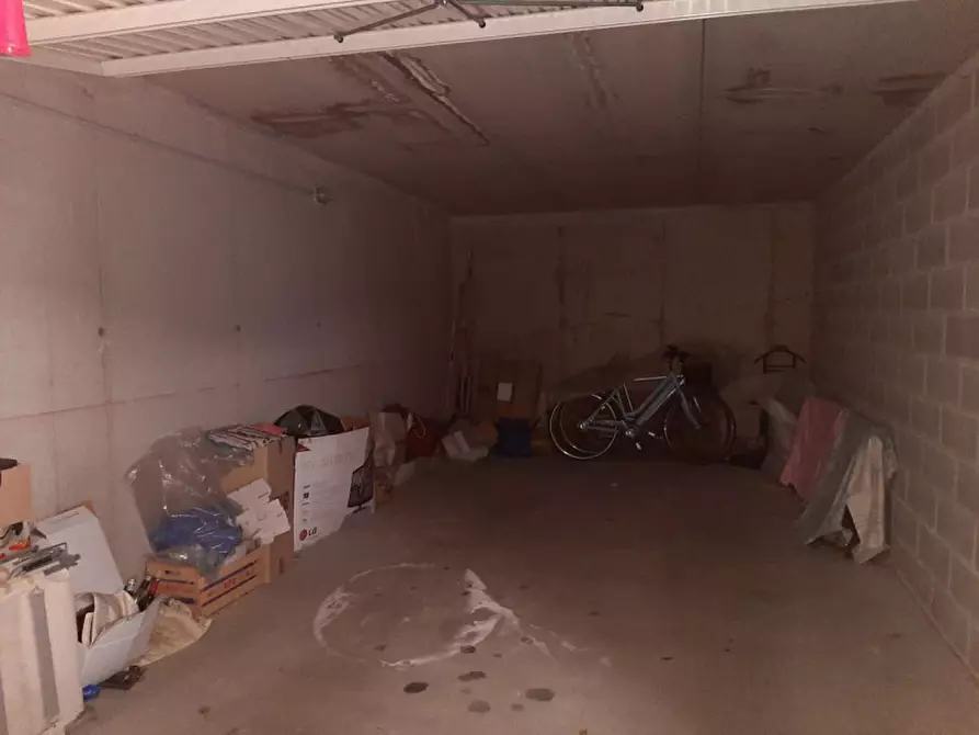 Immagine 11 di Appartamento in vendita  a Valeggio Sul Mincio