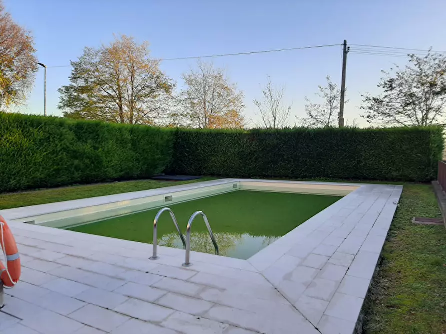 Immagine 15 di Appartamento in vendita  a Valeggio Sul Mincio