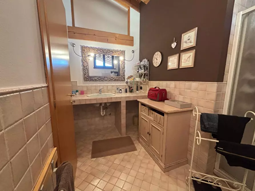 Immagine 38 di Villa in vendita  a Valeggio Sul Mincio