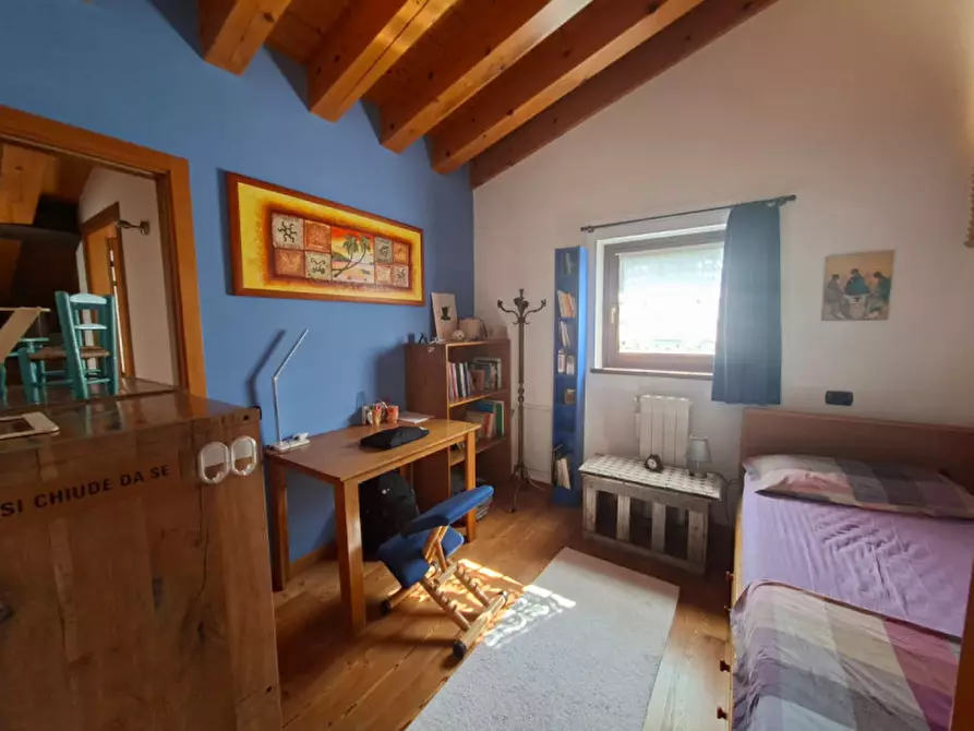 Immagine 41 di Villa in vendita  a Valeggio Sul Mincio
