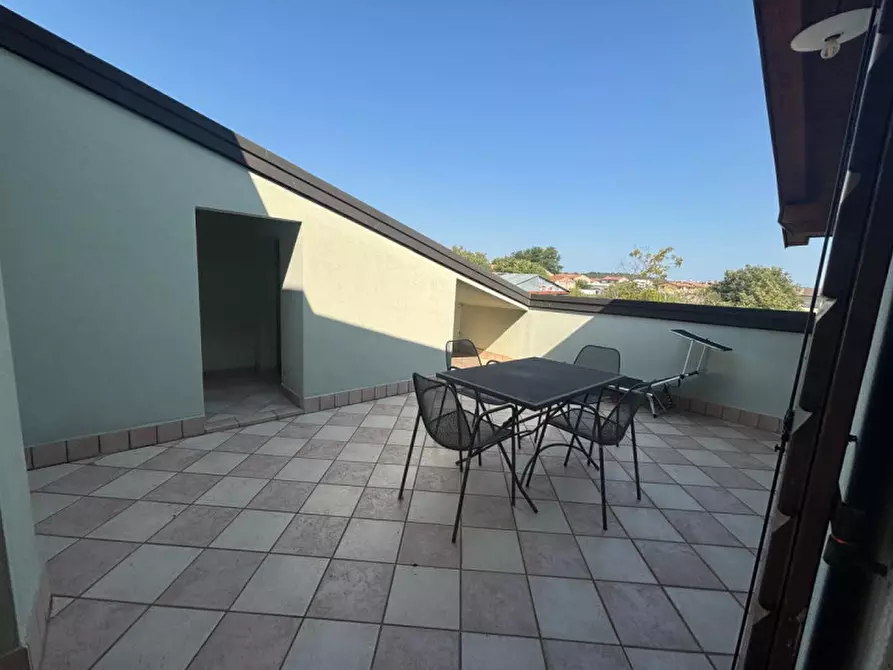 Immagine 43 di Villa in vendita  a Valeggio Sul Mincio