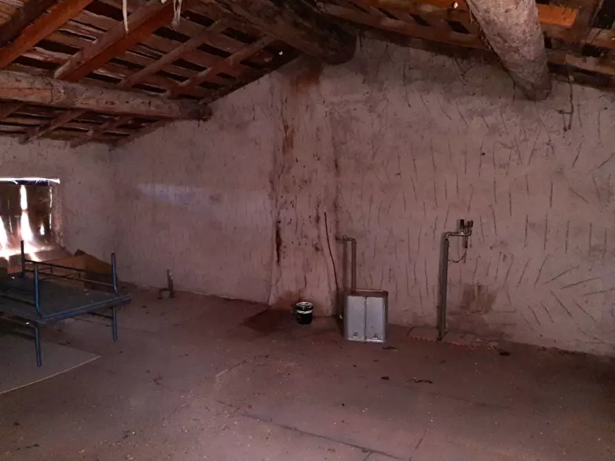 Immagine 20 di Rustico / casale in vendita  a Valeggio Sul Mincio