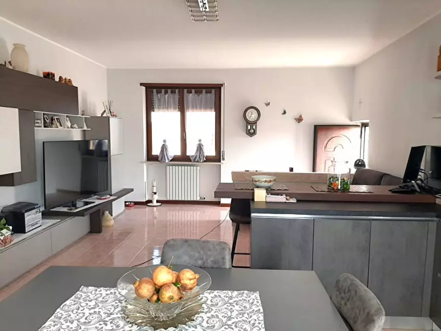 Immagine 7 di Appartamento in vendita  a Valeggio Sul Mincio