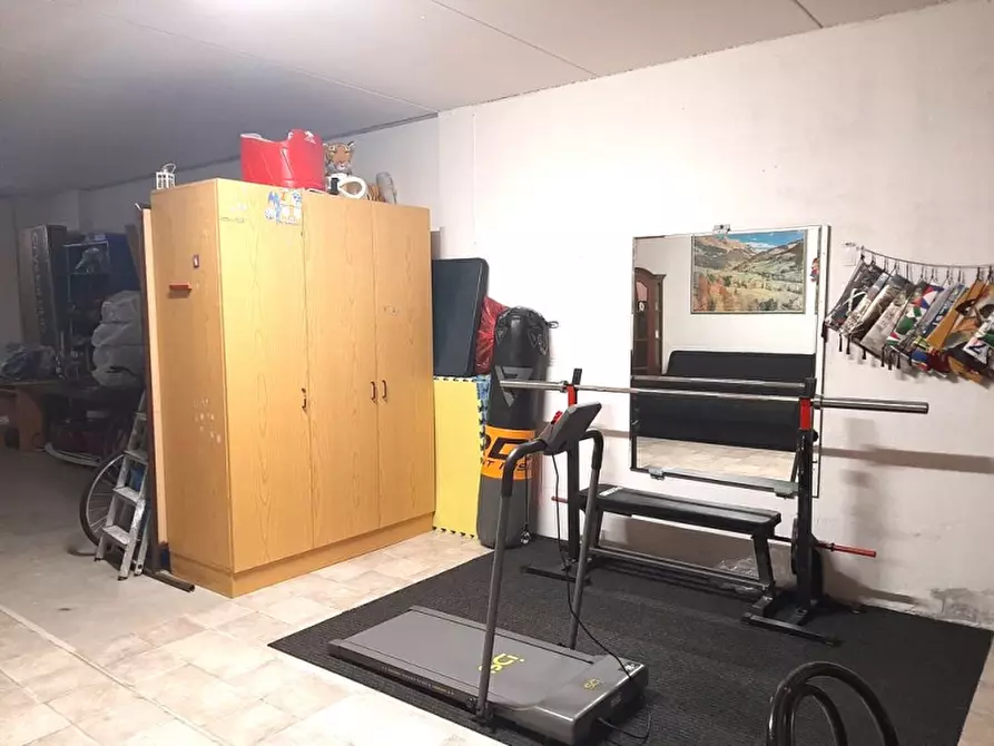 Immagine 14 di Appartamento in vendita  a Valeggio Sul Mincio