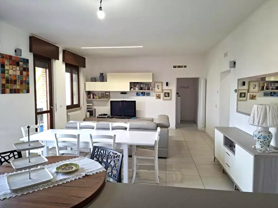 Immagine 3 di Appartamento in vendita  a Valeggio Sul Mincio