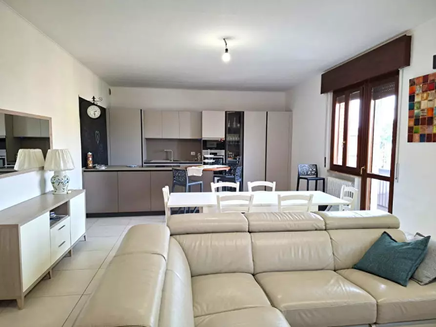 Immagine 7 di Appartamento in vendita  a Valeggio Sul Mincio