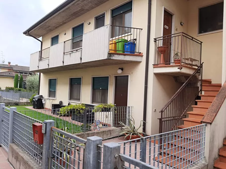 Immagine 4 di Appartamento in vendita  a Valeggio Sul Mincio