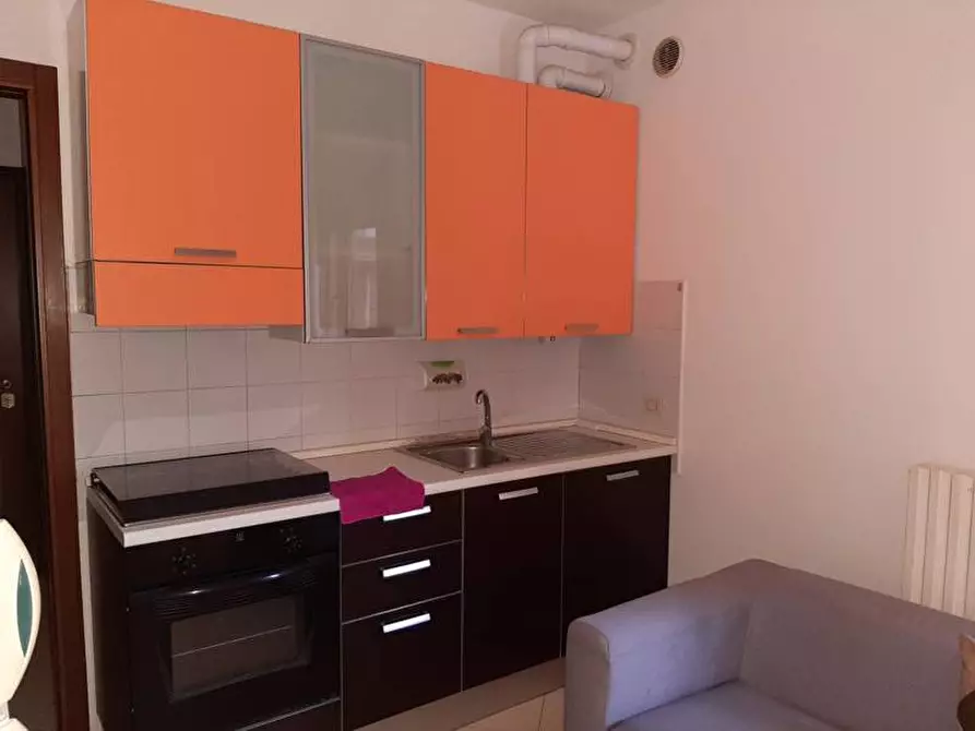 Immagine 5 di Appartamento in vendita  a Valeggio Sul Mincio