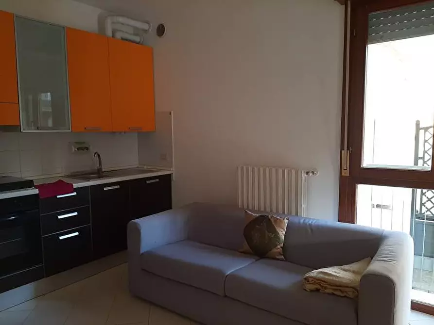 Immagine 6 di Appartamento in vendita  a Valeggio Sul Mincio