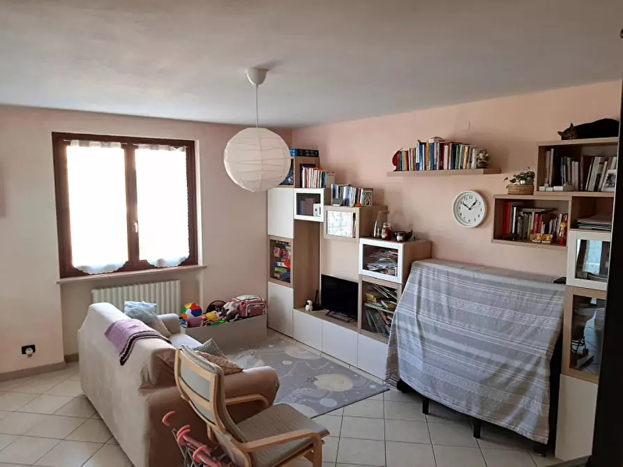 Immagine 2 di Appartamento in vendita  a Valeggio Sul Mincio