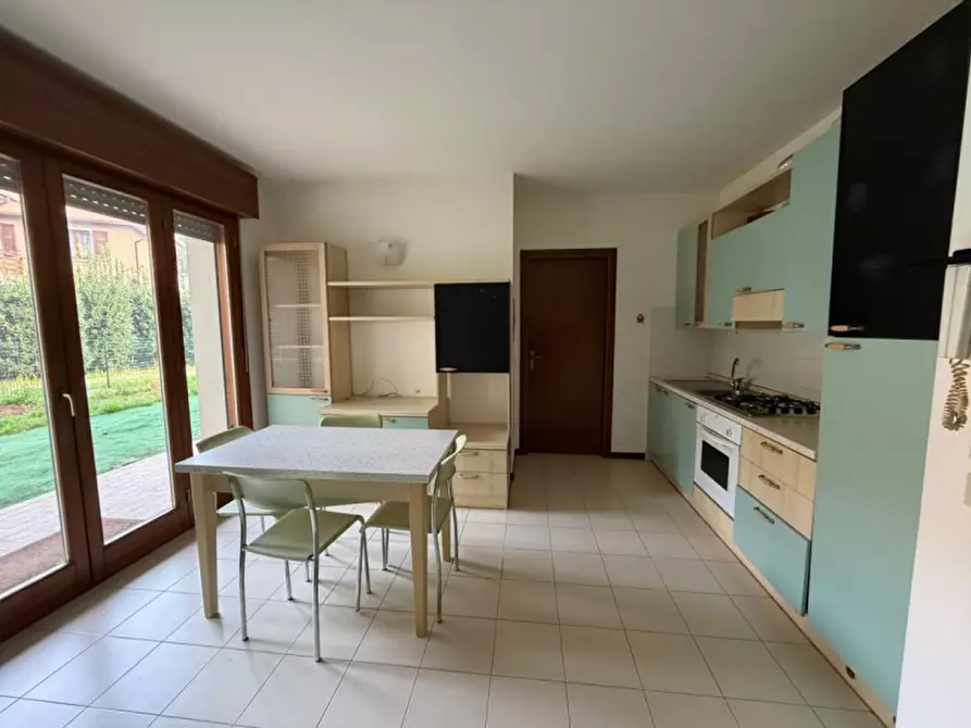 Immagine 1 di Appartamento in vendita  a Valeggio Sul Mincio