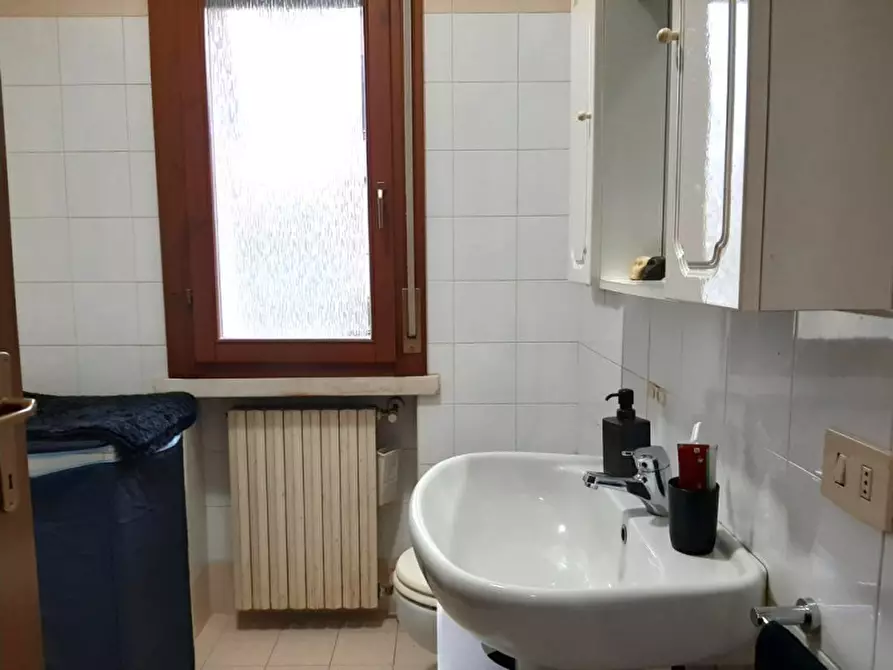 Immagine 4 di Appartamento in vendita  a Valeggio Sul Mincio