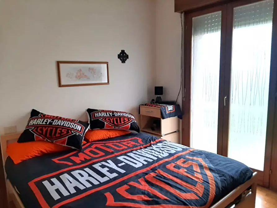 Immagine 5 di Appartamento in vendita  a Valeggio Sul Mincio