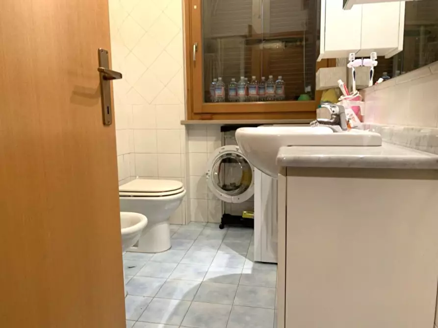 Immagine 14 di Villetta a schiera in vendita  a Valeggio Sul Mincio