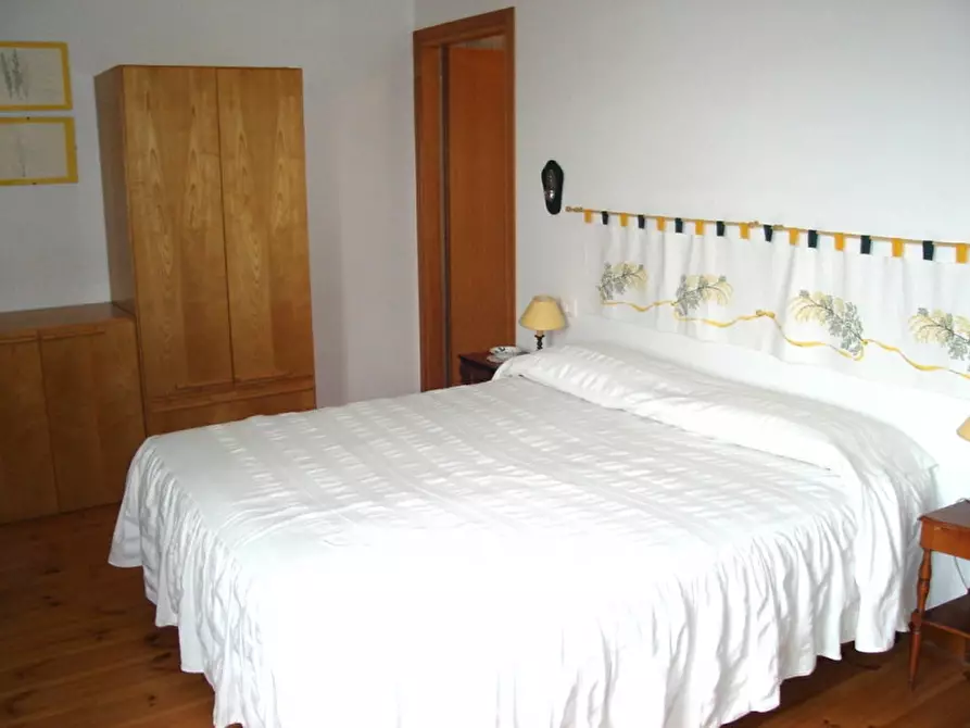 Immagine 16 di Villetta a schiera in vendita  a Valeggio Sul Mincio