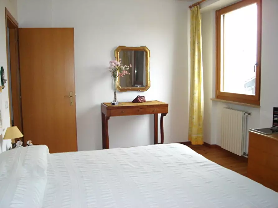 Immagine 17 di Villetta a schiera in vendita  a Valeggio Sul Mincio