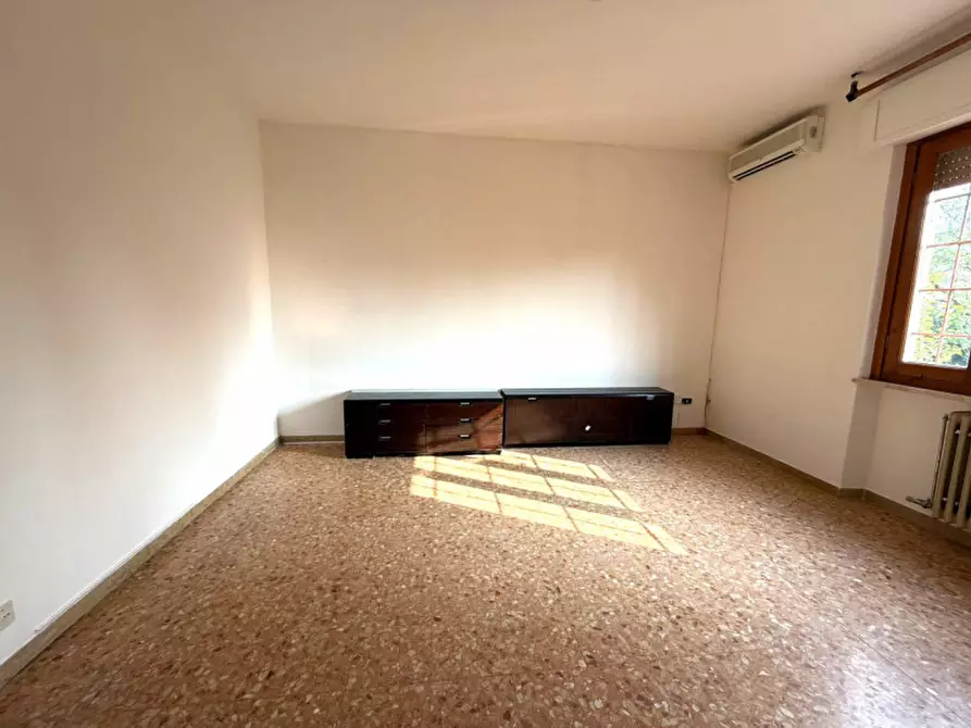 Immagine 3 di Appartamento in vendita  in Via Roma 17 a Valeggio Sul Mincio