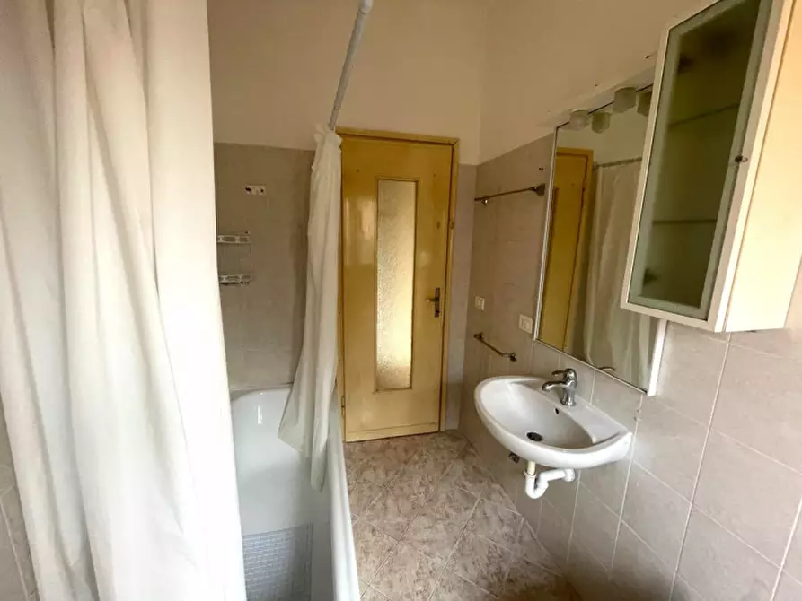 Immagine 11 di Appartamento in vendita  in Via Roma 17 a Valeggio Sul Mincio