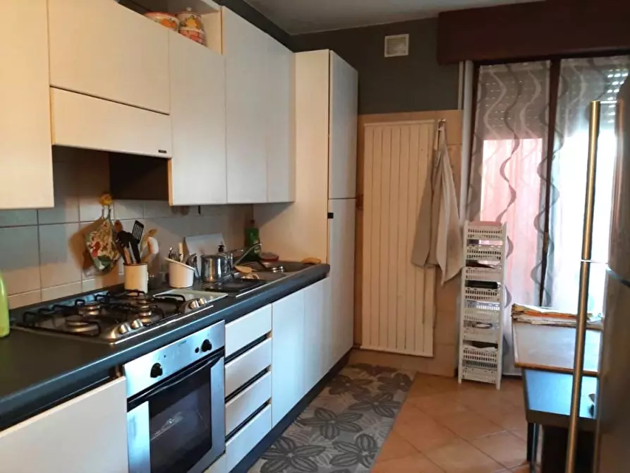 Immagine 3 di Appartamento in vendita  a Valeggio Sul Mincio