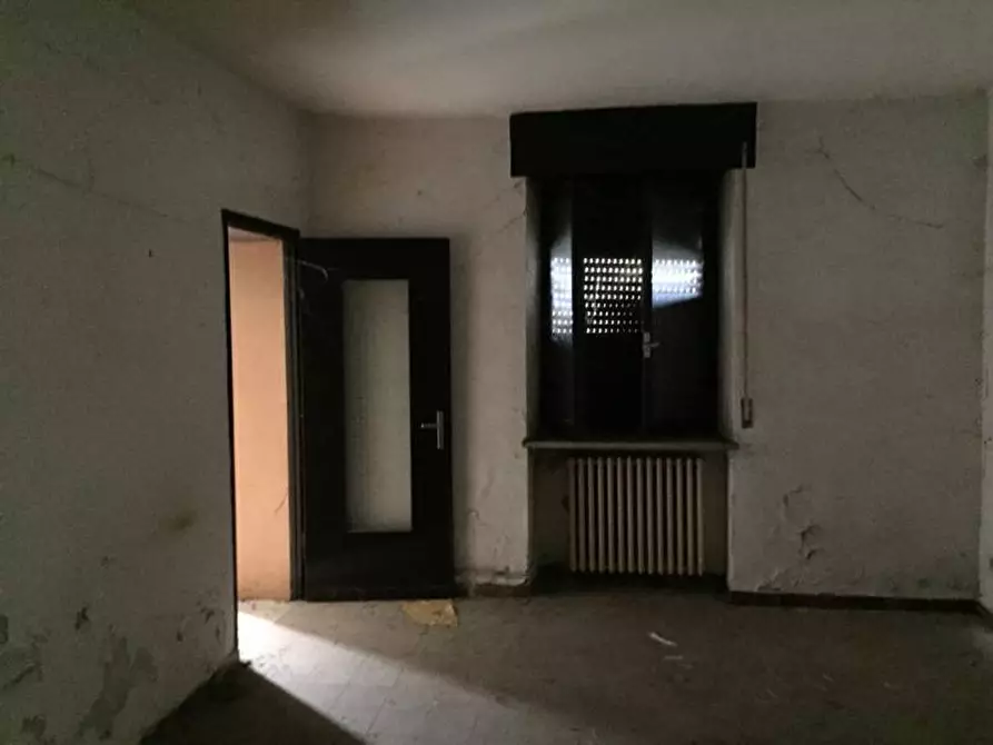 Immagine 9 di Rustico / casale in vendita  in Via Roma a Valeggio Sul Mincio