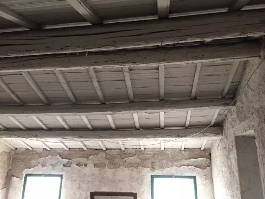 Immagine 13 di Rustico / casale in vendita  in Via Roma a Valeggio Sul Mincio