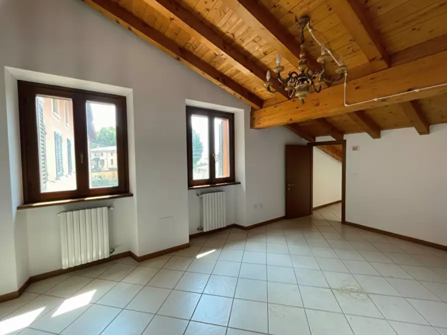Immagine 15 di Villetta a schiera in vendita  a Valeggio Sul Mincio