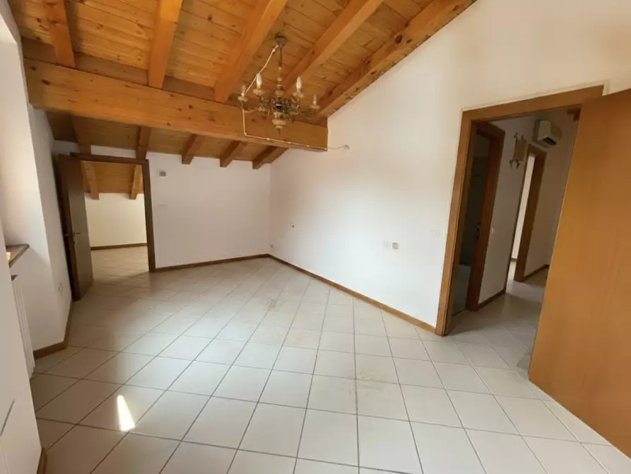 Immagine 16 di Villetta a schiera in vendita  a Valeggio Sul Mincio
