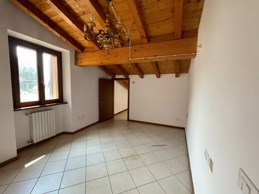 Immagine 17 di Villetta a schiera in vendita  a Valeggio Sul Mincio