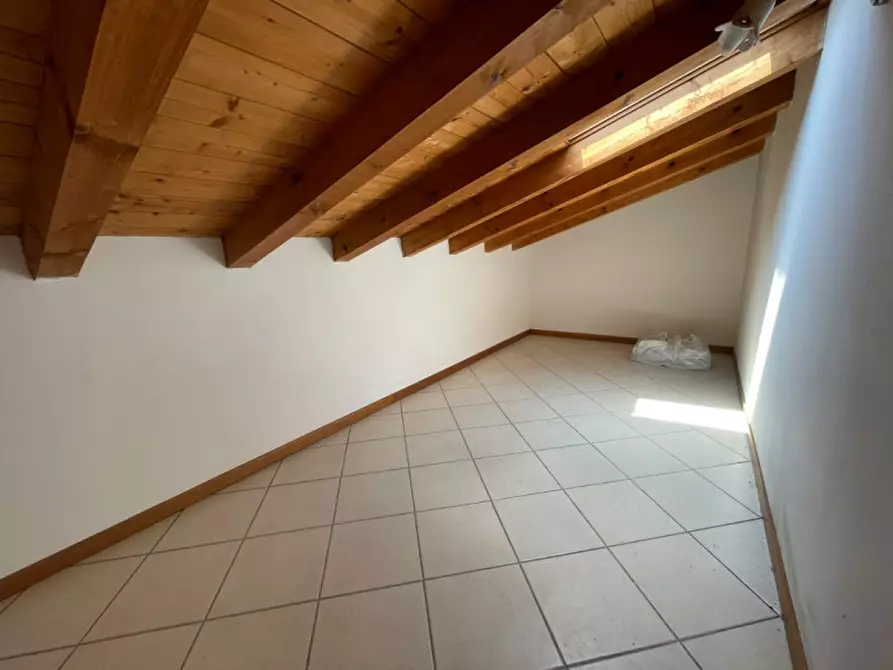 Immagine 18 di Villetta a schiera in vendita  a Valeggio Sul Mincio