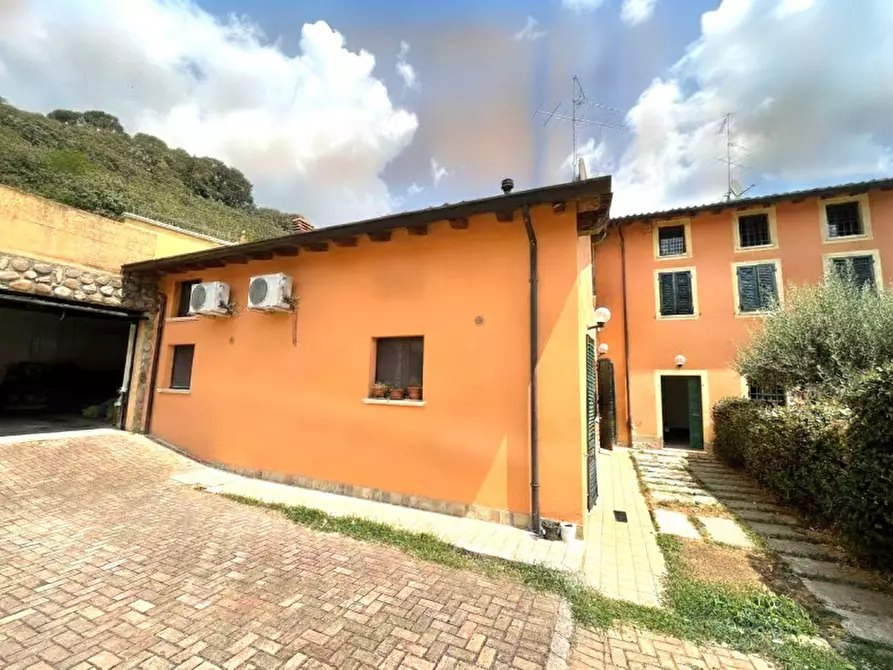 Immagine 21 di Villetta a schiera in vendita  a Valeggio Sul Mincio