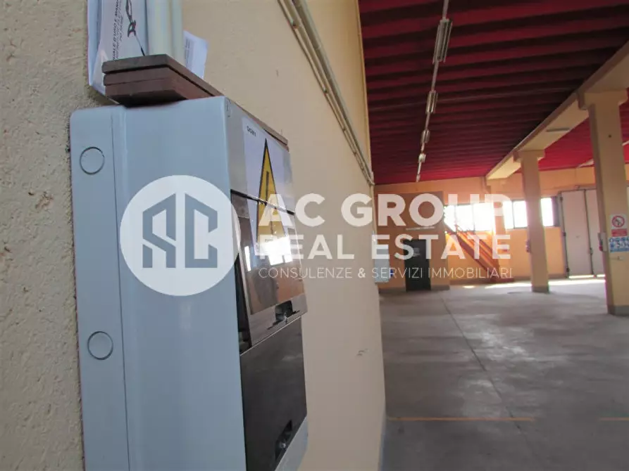 Immagine 7 di Capannone industriale in affitto  in Via I Maggio a Origgio