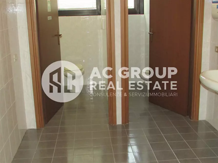 Immagine 13 di Capannone industriale in affitto  in Via I Maggio a Origgio