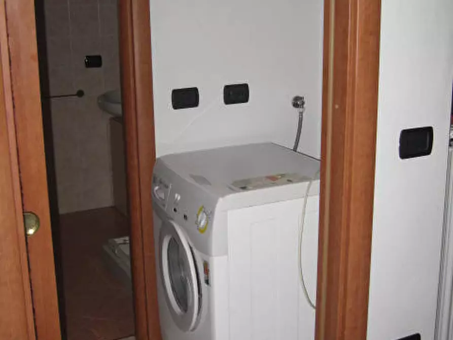 Immagine 14 di Monolocale in vendita  in Via Lombardia 4 a Parma