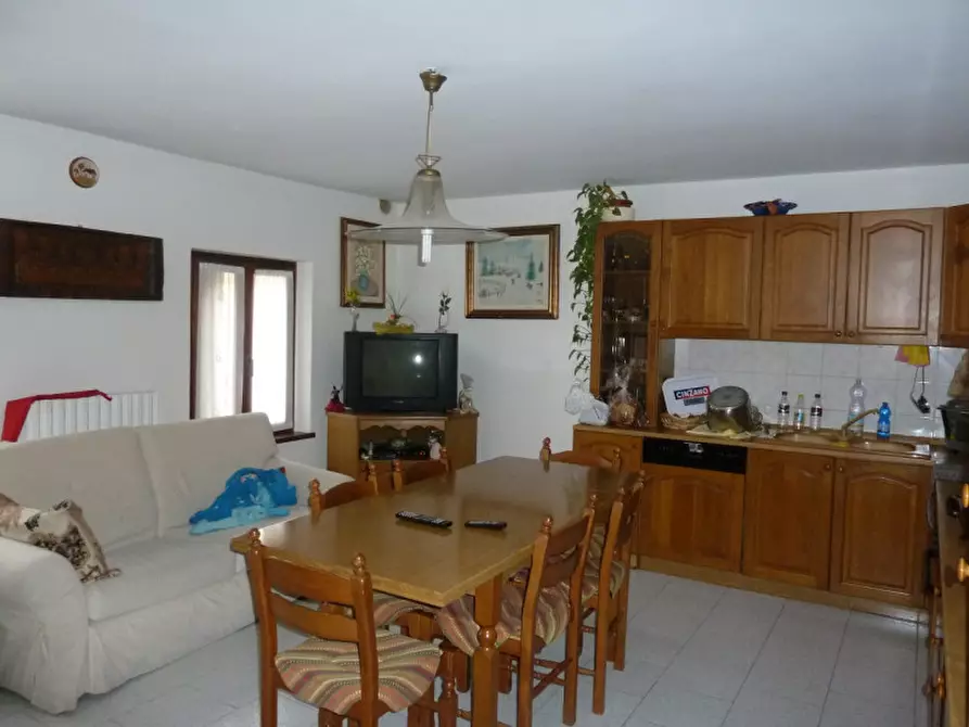 Immagine 7 di Attività commerciale in vendita  a Tregnago