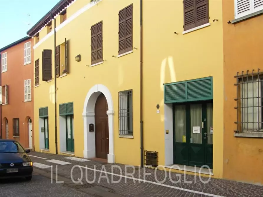 Immagine 1 di Negozio in affitto  in Via Verdoni a Cesena