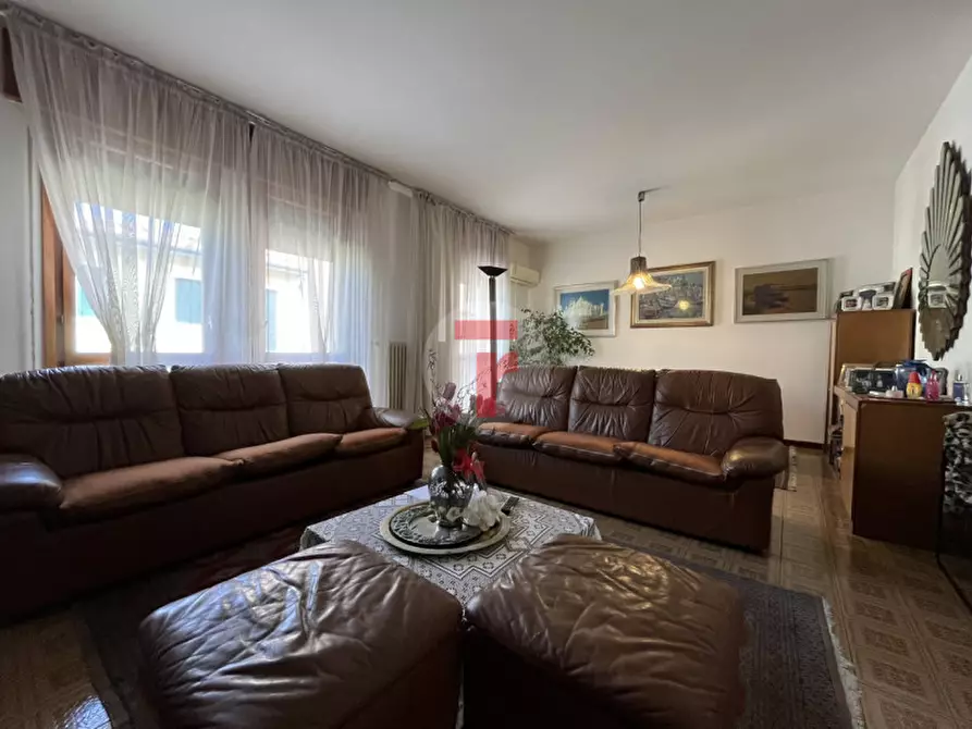 Immagine 4 di Casa bifamiliare in vendita  in Via Pietro Longhi a Padova